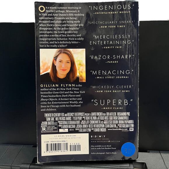 Gone Girl (Movie Tie-In Edition): A Novel -Book by Gillian Flynn - Picture 2 of 8